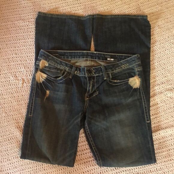 William Rast Belle flared with flap jeans 28X 33. - Picture 3 of 8